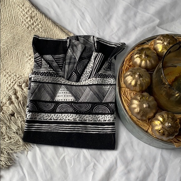 2/$30 American Apparel Crop Top - Picture 2 of 6